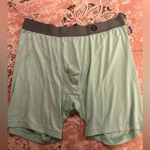 Luluemon men’s boxer. Size X-large. Never worn
